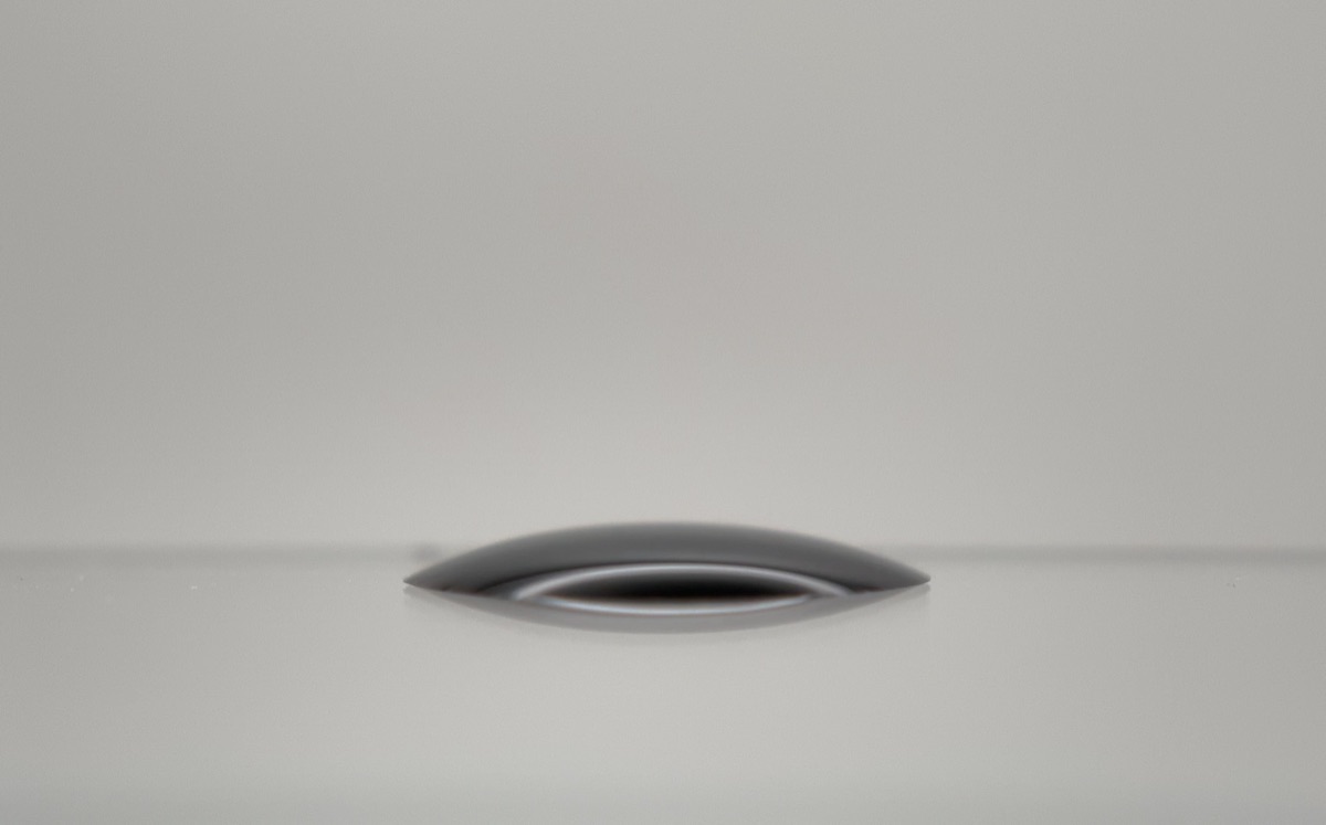 Low-viscosity ink flow